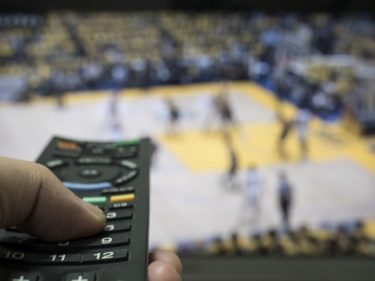 NBAを見て勉強してみませんか！テレビの大画面でNBAを見る方法